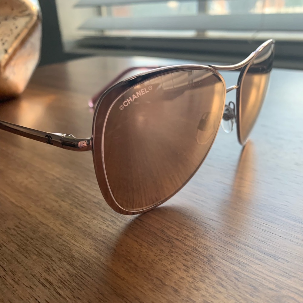 CHANEL 18-karat rose gold pilot sunglasses
